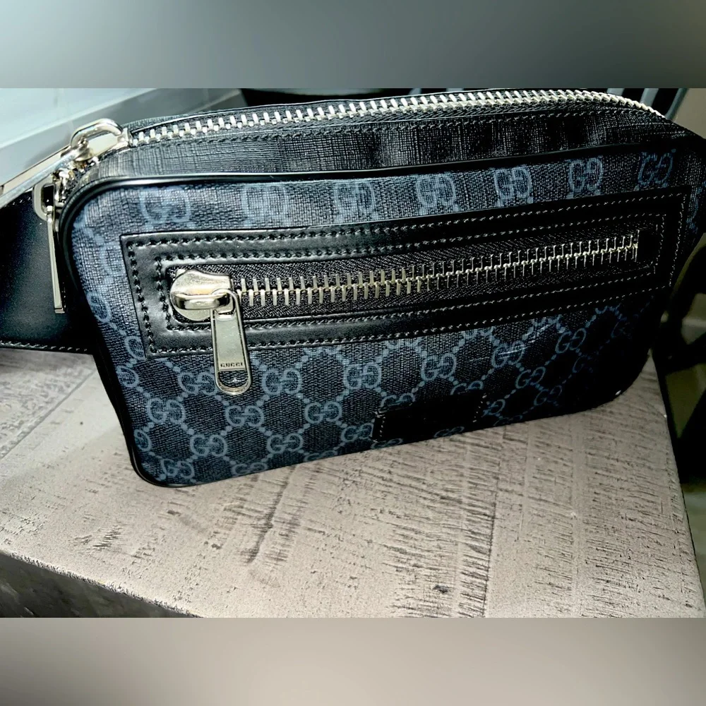 Gucci AUTHENTIC unisex GG Black belt bag. - Picture 2 of 7